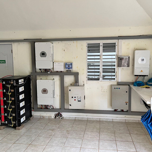 Precio de Fábrica, Sistema Híbrido Trifásico de 5kW, 10kW, 12kW con Almacenamiento de Batería para Energía Solar Doméstica - Product Image 4
