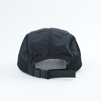 100% Nylon Mesh Respirant Impression Logo Séchage Rapide Unisexe Running Caps Personnalisation Bord Incurvé Extérieur 5 Panneau Camp Cap