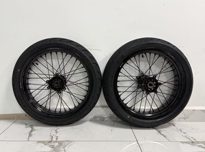 Supermoto ultra Bee <span class=keywords><strong>17</strong></span>英寸前后轮组适合surron越野车后前轮铝合金轮圈带轮胎适用于ultra Bee - Product Image 2