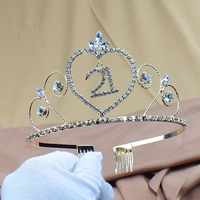 Couronnes d'anniversaire en cristal pour filles, prix d'usine abordable, pour 18, 21 et 30 ans, couronne de princesse, diadème d'anniversaire, couronne d'anniversaire numérique en forme de cœur
