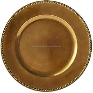 Assiette de présentation en céramique, forme triangulaire bleue élégante, parfaite pour la décoration élégante de la vaisselle de mariage et de restaurant. - Product Image 4