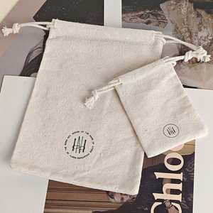 Sac à poussière en coton biologique réutilisable et recyclable en gros, avec cordon de serrage, logo personnalisé, sac cadeau en mousseline, emballage en tissu, chaussures - Product Image 6