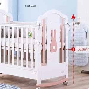 Cuna Moderna Ajustable de Madera de Pino Sólido Blanca con Diseños de Dibujos Animados para Sala de Estar y Uso Escolar - Product Image 5