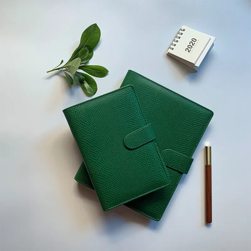 レトロな高品質のグリーンオフィスノートブックとジャーナルA6A5クリエイティブ磁気バックルバインダー日記ノートブックアジェンダ2022整理