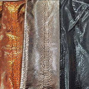 Tejido metálico con textura de piel de serpiente 3D Material elástico de poliéster con brillo brillante, adecuado para trajes de baño y mallas - Product Image 4