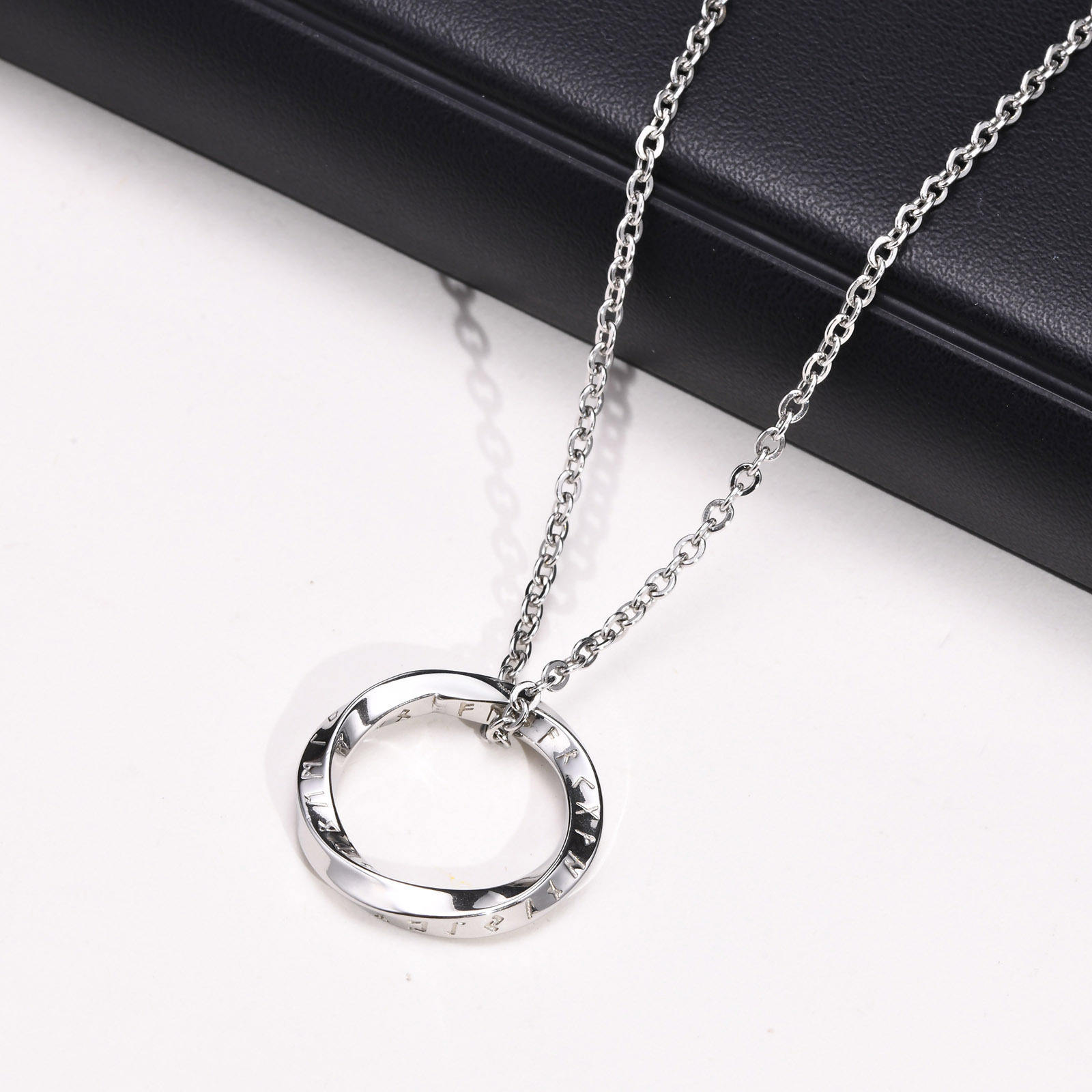 Steel pendant +0 chain 60CM