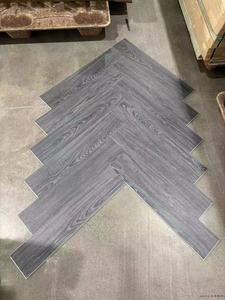 <span class=keywords><strong>2025</strong></span> nóng bán sang trọng <span class=keywords><strong>Composite</strong></span> sàn lồng vào nhau không thấm nước SPC Vinyl tấm ván sàn cho phòng khách - Product Image 2