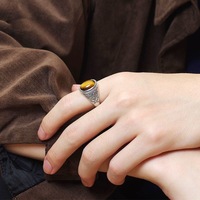S925 cincin pria Retro klasik baru potongan Oval merah zirkon buatan tangan dengan murni batu permata Argentum selesai untuk pesta