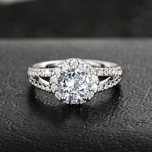 Anello con pietra scintillante per donna, elegante e romantico, gioiello da dito alla moda - Product Image 3