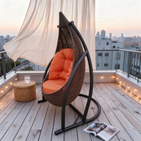Fauteuil suspendu en rotin de luxe en forme de larme, siège unique, couleur personnalisée, designs élégants, meubles de loisirs pour terrasse de toit urbaine, extérieur