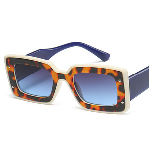 Gafas de Sol Modernas y a la Moda para Hombre y Mujer, Estilo 2024, Cuadradas, de Lujo, con Protección UV400 para Exteriores - Product Image 1