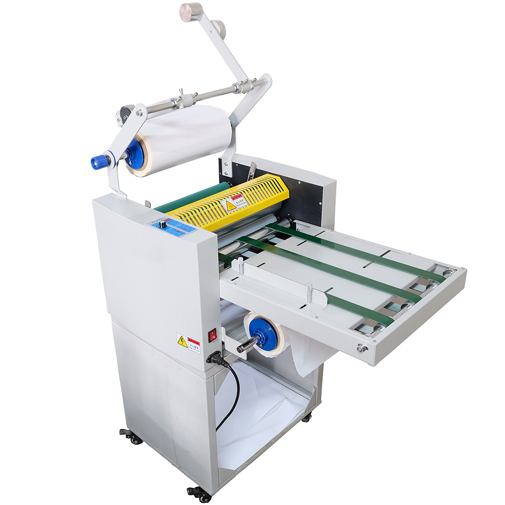 Digital Oil Heating Film Laminating Machine With Slitting 10m/Min SMFM5002Z