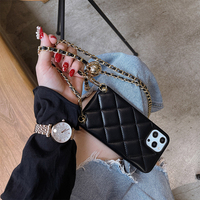 Coque de luxe avec chaîne en losanges à lanière pour collier et Bracelet, pour iPhone 11, 12, 13 Pro, Max, XR plus, avec boule dorée ajustable