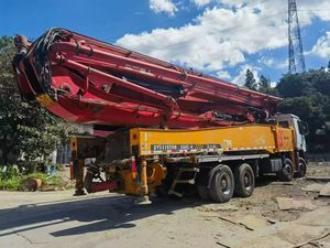 Camión Bomba de Concreto Sany 56m Usado, Chasis <span class=keywords><strong>Mercedes</strong></span>-<span class=keywords><strong>Benz</strong></span> Actros 2013, Pluma de 6 Secciones, Motor Diésel, 180M/H, Buen Estado de Funcionamiento - Product Image 3
