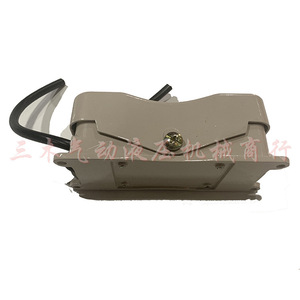 Interrupteur au pied Ydt1 101, AC220V 5A, monophasé, commande avant/arrière, usage industriel - Product Image 3