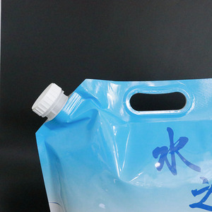 Tùy Chỉnh Công Suất Lớn Có Thể Gập Lại Cấp Thực Phẩm PE Nước Uống Túi 5L 10L Xách Tay Ngoài Trời Chất Lỏng Spout Pouch Với Vòi Cho Nước - Product Image 2