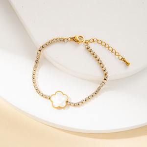 XIXI Braccialetti alla Moda all'Ingrosso, Versatili in Acciaio Inox con Cristalli, Zirconi, Conchiglie, Cuori, Farfalle e Fiori - Product Image 3