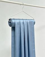 Tissu floral satiné double face effet acétate, toucher soyeux, en polyester crêpe, motif tricoté brossé, pour femme