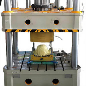 Macchina per la Produzione di Caschi Antiproiettile con Pressa Idraulica - Product Image 1