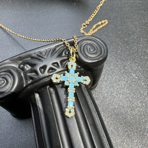 Collana retrò 18K PVD placcato in <span class=keywords><strong>oro</strong></span> chiaro con zircone incrociato alla moda a catena in acciaio inossidabile con croce in zirconio cubico - Product Image 5