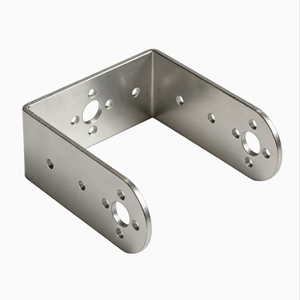 Support de montage en tôle sur mesure, soudé, découpé avec précision pour boîtier d'équipement - Product Image 4