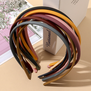 Cerceaux de cheveux pour femmes, hommes, filles, accessoires de maquillage sportif de couleur unie, <span class=keywords><strong>peigne</strong></span> à cheveux en plastique simple, antidérapant et ondulé. - Product Image 4