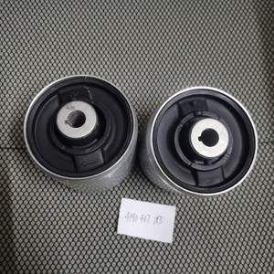 Buje de Goma para Brazo de Control Inferior 4M0407183 Audi A8 Q7 Volkswagen Touareg Lamborghini Pieza de Suspensión - Product Image 1