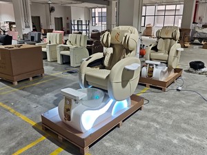 Sillón de Pedicura Eléctrico Reclinable y Ajustable con Cuero PU, Lámpara LED y Sistema de Hidromasaje para Salón de Uñas y Spa - Product Image 2