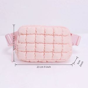 กระเป๋าคาดเอวแบบควิลท์ลายตัวอักษรหลากสี ไนลอนกันน้ำ สายปรับได้ ใช้ได้ทั้งชายและหญิง สะพายข้างหรือคาดเอว สำหรับฤดูหนาว - Product Image 6