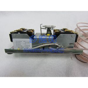 Contrôleur de température de climatisation centrale Carrier A36AHA-9107 pour compresseur à piston, matériau en aluminium - Product Image 2