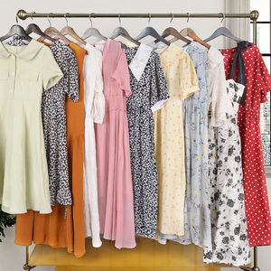 Vêtements d'occasion en gros : Robes d'été en coton <span class=keywords><strong>pour</strong></span> femmes, propres et abordables, variété de styles et de tailles, provenance Guangdong, MOQ 45kg - Product Image 1