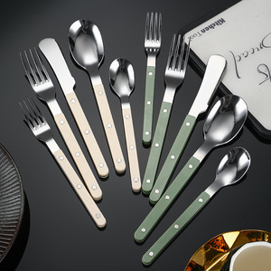 Ensemble de couverts en acier inoxydable 304 de style rétro élégant en gros, cuillères, fourchettes, couteaux en plastique ABS, ensemble de couverts de mariage - Product Image 2