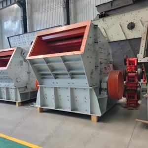 Hot Sale <span class=keywords><strong>2025</strong></span> Alta Qualidade Areia e Cascalho <span class=keywords><strong>Impact</strong></span> <span class=keywords><strong>Crusher</strong></span> com Peças De Reposição - Product Image 1