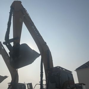 รถขุดมือสอง Sany SY305H อเนกประสงค์ ประสิทธิภาพสูง คุ้มค่า ทนทาน เหมาะสำหรับงานที่อยู่อาศัยและพื้นที่เชิงพาณิชย์ - Product Image 5