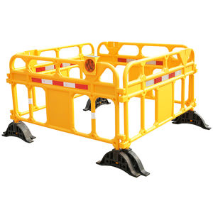 Güvenilir kalite mobil demir çarpışma üç delikli plastik PE güvenlik su dolu bariyerler - Product Image 1