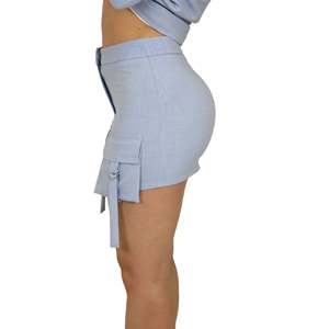 Jupe pour femme bleu ciel taille haute avec poches cargo, mini-jupe pour un usage décontracté - Product Image 2