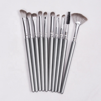 Ensemble de pinceaux de maquillage pour le visage en poils synthétiques de haute qualité avec manche en bois argenté professionnel, 14 pièces, échantillons gratuits, étiquette privée