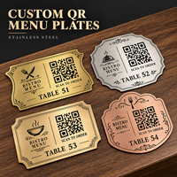 Plaque de table vintage pour bistro, café, restaurant, avec menu QR, cadre orné, logo, signalétique personnalisée, plaque nominative en acier inoxydable sur mesure