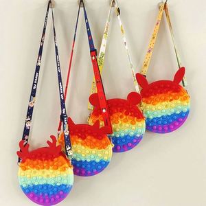 Jouet sensoriel à bulles à presser en silicone et PVC, motif animal de dessin animé, pour enfants de 6 ans et plus, unisexe - Product Image 4