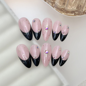 <span class=keywords><strong>Uñas</strong></span> Postizas Acrílicas Hechas a Mano con Diseños Y2K Oscuros, <span class=keywords><strong>Uñas</strong></span> Francesas <span class=keywords><strong>Negras</strong></span> con Estrellas Plateadas y Cristales, Puntas <span class=keywords><strong>de</strong></span> <span class=keywords><strong>Uñas</strong></span> Medianas en Forma <span class=keywords><strong>de</strong></span> Almendra - Product Image 2