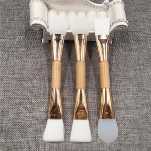 Brosse à masque à double extrémité avec logo personnalisé Brosse à masque de boue pour cheveux doux pour salons de beauté - Product Image 6