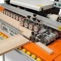 Production de contreplaqué 3,7 kW 220 V 1500x3000 mm Machines automatiques pour panneaux de bois avec moteur et boîte de vitesses