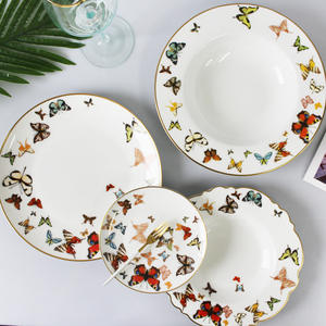 Assiette en porcelaine de style nordique pour la salle à manger, bord doré, vaisselle en porcelaine osseuse, assiette de mariage, assiette en céramique avec bord doré - Product Image 3