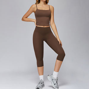 بيع بالجملة شورت رياضي لراكبي الدراجات خصر من YIYI للنساء مجموعة حمالة صدر خلفية جميلة 3 طقم يوجا للفتيات لياقة بدنية عالية للسيدات - Product Image 5