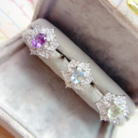 Cincin Perak Sterling 925 Mewah Elegan dengan Batu Kuarsa Hijau Alami Desain Rumbai Bunga Model Bypass Ukuran Dapat Disesuaikan Bersertifikat GIC untuk Wanita