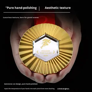 Médaille d'or Marathon Award Custom Made Champion Crystal Metal Plaque écologique Four Seasons <span class=keywords><strong>Eternal</strong></span> Shine pour l'entreprise - Product Image 4