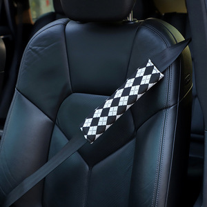 Almohadillas para Cinturón de Seguridad de Coche, Diseño Jacquard con Patrón de Diamantes, Fundas de Tela para Cinturones de Seguridad, Estilo Moderno - Product Image 1