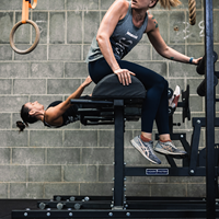 VIGFIT Banc de musculation professionnel réglable pour fessiers et ischio-jambiers, Appareil d'extension dorsale GHD, Station d'entraînement fonctionnelle pour le renforcement du tronc