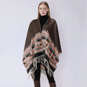 Poncho clásico de invierno cálido, largo, con capucha y frente abierto, estilo chal, con borlas, capa mexicana de acrílico para mujer, material de lana, estilo disfraz. - Product Image 1