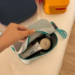 กระเป๋าใส่เครื่องสำอางซิลิโคนแบบพกพากันน้ำมีที่ปิดและซิปใช้ซ้ำได้สำหรับเดินทางเครื่องประดับเครื่องสำอางที่เก็บบนโต๊ะใหม่ - Product Image 2